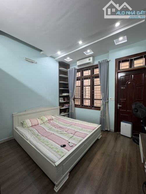 BÁN NHÀ YÊN HÒA – 2 MẶT THOÁNG – FULL NỘI THẤT – GẦN Ô TÔ – SỔ VUÔNG ĐẸP - 2