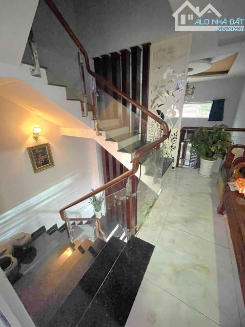 NHÀ BÌNH TÂN HẺM NHỰA 8M,GIÁP TÂN PHÚ,GẦN VĂN CAO,NGÃ TƯ 4 XÃ,73M(4×18)5TẦNG,4PN,NHỈNH 7 T - 2
