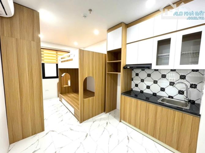 Bán tòa căn hộ dòng tiền phố Pháo Đài Láng, Đống Đa, 7 tầng thang máy 20PKK, 1.3 tỷ/năm - 2