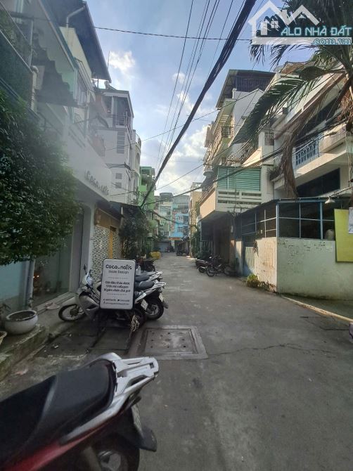Siêu rẻ! HXH Cách Mạng Tháng 8, P. 13, Q. 10 (DT: 4x15m) lửng 2 lầu sân thượng, giá 13 tỷ - 2
