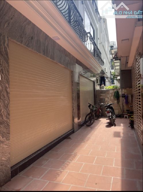 8.8 Tỷ/39 M2 /6 Tầng Thang Máy/4.4 M tiền/ Vũ Đình Tụng. - 2