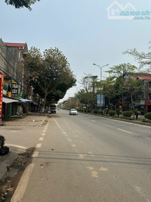B.Á.N NHÀ THỊ TRẤN ĐAN PHƯỢNG ,  Ô TÔ TRÁNH,  , NGÕ THÔNG,  KINH DOANH ĐỈNH  43M2, 6 TỶ 7 - 2