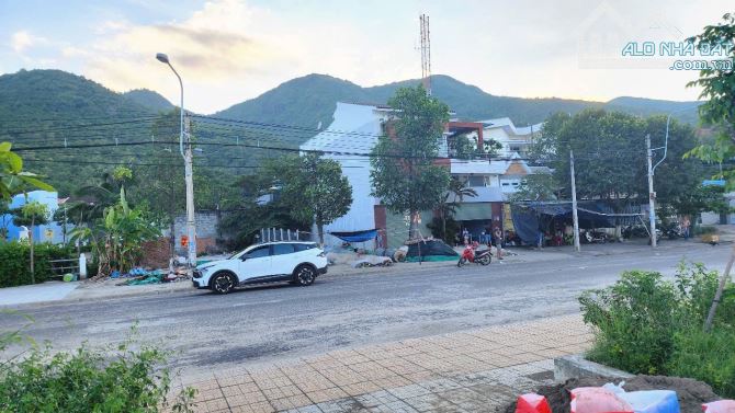 💥💥Bán lô Đất mặt tiền Sông đường Nguyễn Văn Linh, Hòn Rớ 1,Nha Trang- Giá: 6 Tỷ - 2