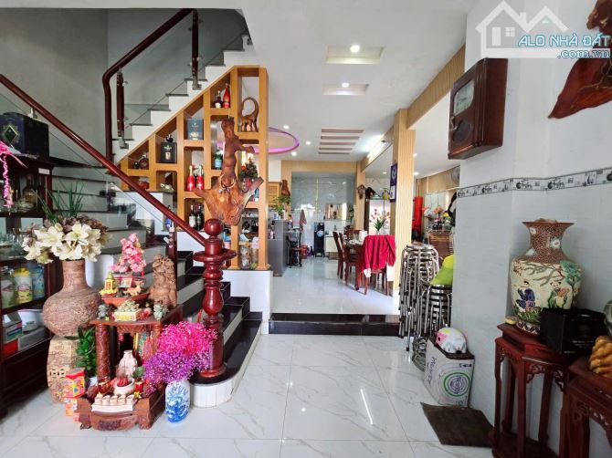 NHÀ BÁN 2 LẦU SÂN THƯỢNG TẠI HẺM 1545 LÊ VĂN LƯƠNG - 2
