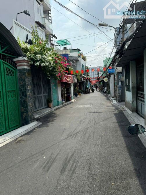 Mặt Tiền Hẻm Xe Tải Thông, Nở Hậu Tài Lộc, Lê Văn Lương 2 Lầu chỉ 4,5 Tỷ - 2