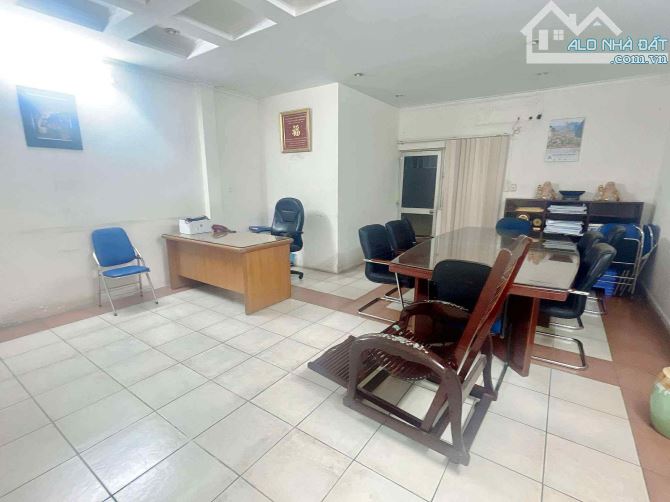 Biệt thự ngang lớn đường Xô Viết Nghệ Tĩnh, Phường 25, Quận Bình Thạnh đường 10m - 2