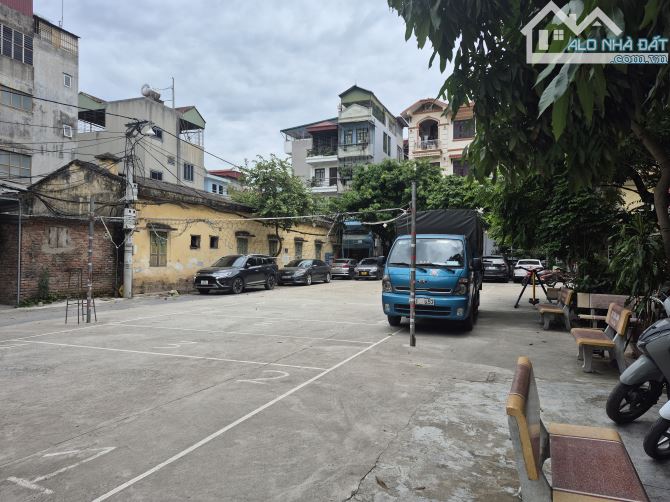 NHÀ PHÂN LÔ Ô TÔ ĐỖ CỬA KINH DOANH ĐẸP NGÔ QUYỀN HÀ ĐÔNG 50m 11 TỶ - 2
