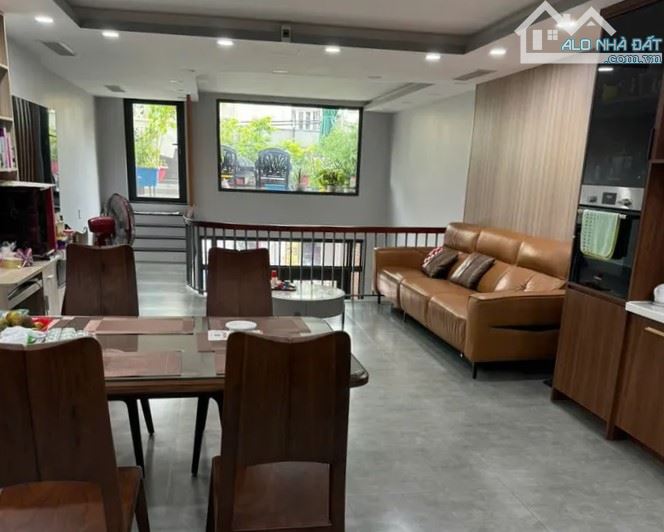 Nhà Đẹp Mặt Tiền Công Viên Đặng Thùy Trâm, Bình Thạnh – 73m² (4.5x16.5m), 4 Tầng - 15 Tỷ! - 2