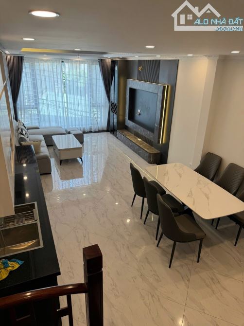 BÁN NHÀ PHÂN LÔ PHỐ LIỄU GIAI 48M2 - 8 TẦNG THANG MÁY- 4.5M MẶT TIỀN- 24.5 TỶ - THÔNG SÀN - 2