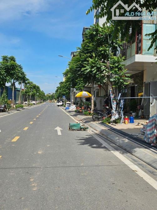 BÁN LÔ ĐẤT VÀNG NGỌC THỤY – MẶT ĐƯỜNG 17M – ĐỐI DIỆN CÔNG VIÊN KHAI SƠN DT 40M GIÁ 10 TỶ - 2