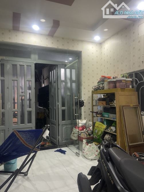 Hiếm rẻ nhà 2 Tầng ô tô ngủ trong  sân  giáp đường  Kha Vạn Cân - 2
