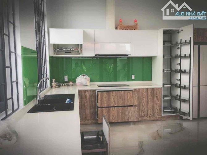 BIỆT THỰ XUÂN QUỲNH - DIỆN TÍCH LỚN - MẶT TIỀN RỘNG - GẦN SÔNG MÁT MẺ - GẦN BỆNH VIỆN l - 2