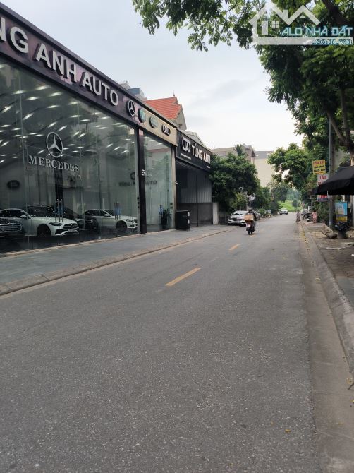 BÁN ĐẤT MẶT PHỐ GIANG BIÊN LONG BIÊN 110M2 - 6MT Ô TÔ TRÁNH GIÁ 22.5 TỶ - 2