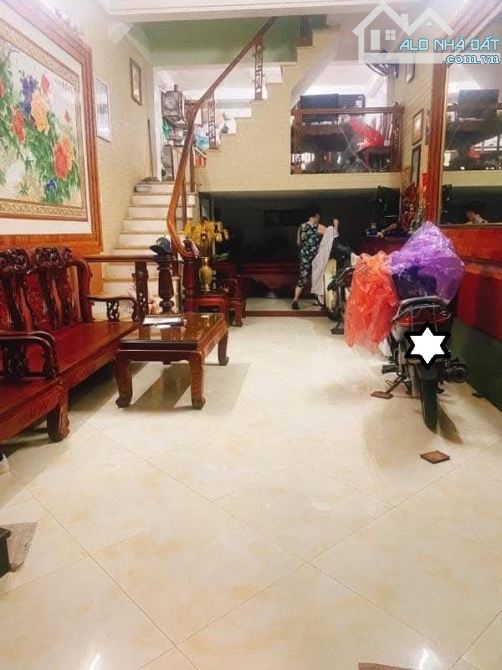 Cần bán gấp Siêu phẩm phân lô quân đội Xuân La 43m2, 5T, ô tô tránh, vỉa hè - 2