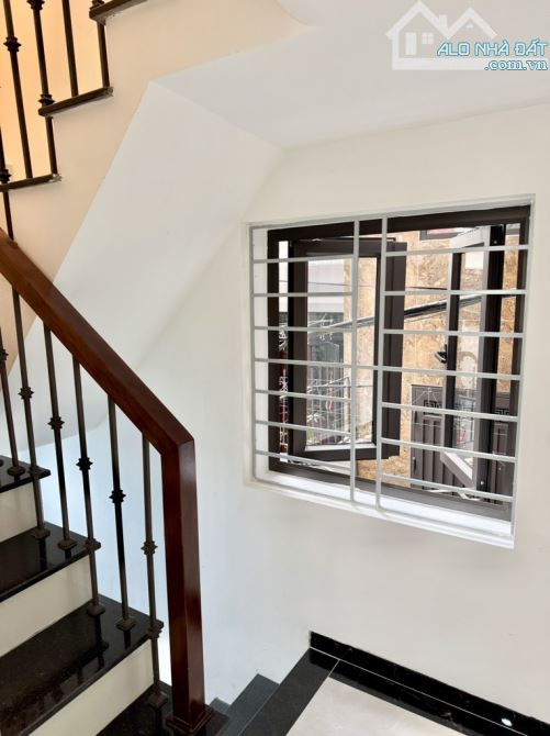 💥Bán Nhà Tôn Đức Thắng, Ngõ Ba Gác Tránh, Tặng Full Nội Thất, DT 30m2, Giá 6.3 Tỷ - 2