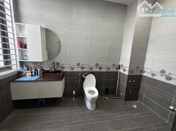 Nhà 4 tầng, 6x16m, xây ở tâm huyết. An Phú Đông, Quận 12, 6,4 tỷ - 3