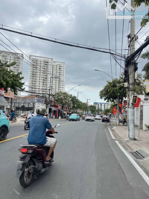 Hiếm! Nhà 3 Mặt Tiền – 3 Tầng – Trung Tâm Trường Thọ – Đang Cho Thuê 14tr/Tháng – Giá Tốt - 3