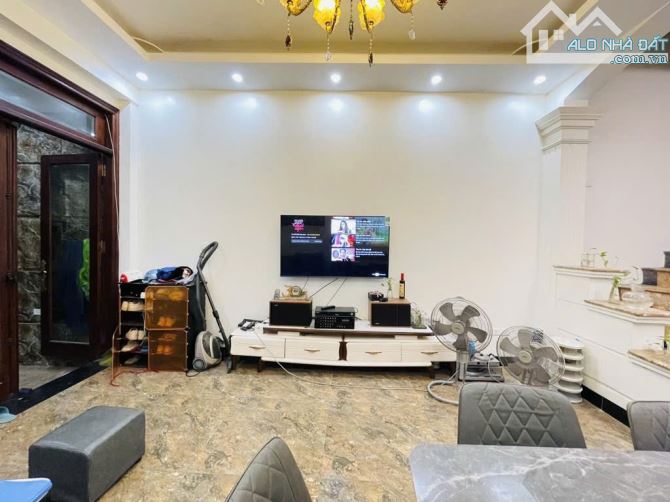 BÁN NHÀ KIM NGƯU, FULL NỘI THẤT,50M RA Ô TÔ, 52M2X MT 5,1M GIÁ CHỈ 9,2 TỶ - 3