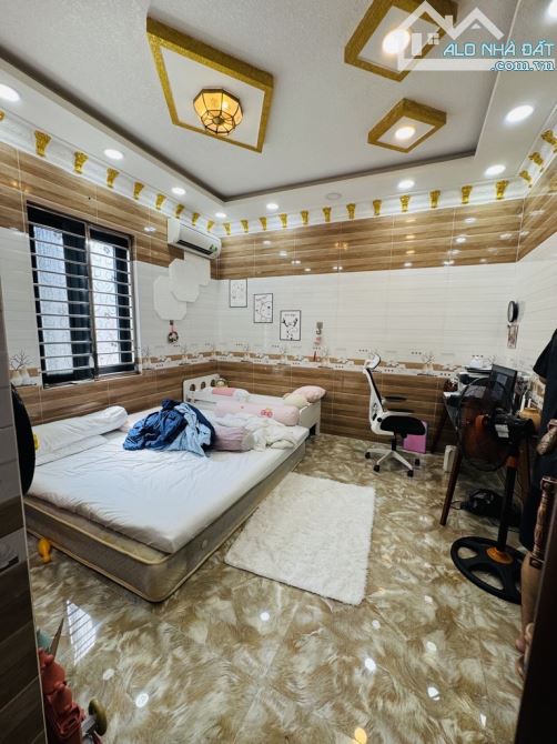 Biệt thự 3 Mặt Tiền Bùi Minh Trực 10 x 12,5 , nội thất cao cấp , có thang máy , 31.999 tỷ - 3