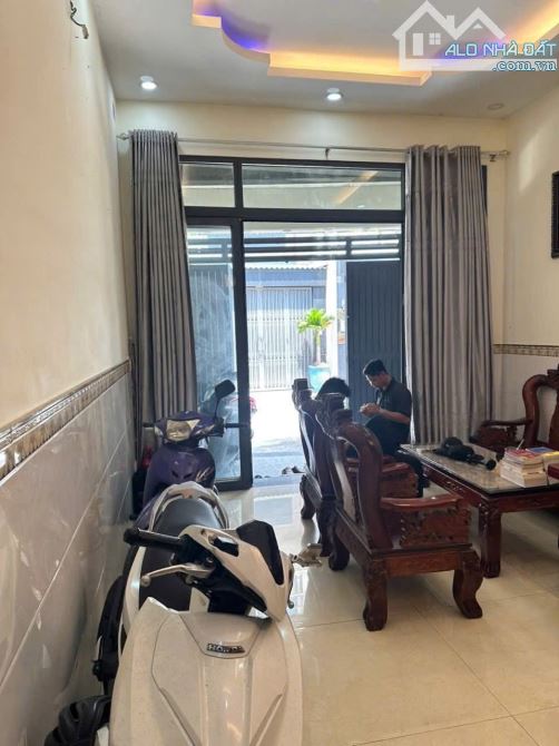 BÁN NHÀ HẺM 8M, GẦN BỜ KÈ THAM LƯƠNG – KHU ĐỒNG BỘ TOÀN NHÀ CAO TẦNG – GIÁ CHỈ 7 TỶ X - 3