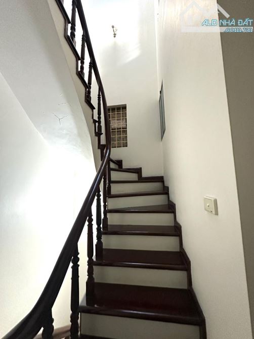 BÁN NHÀ NGÕ 69 BÙI XƯƠNG TRẠCH 40m2 4 TẦNG MT 4m GIÁ 8.8 TỶ, NHÀ DÂN XÂY CÁCH PHỐ Ô TÔ 20m - 3