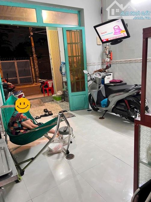 MẶT TIỀN KP8 THỊ TRẤN HÓC MÔN GIÁ RẺ 3.25 TỶ  DIỆN TÍCH 57m2 ( 3.9 x 14 ) full thổ - 3