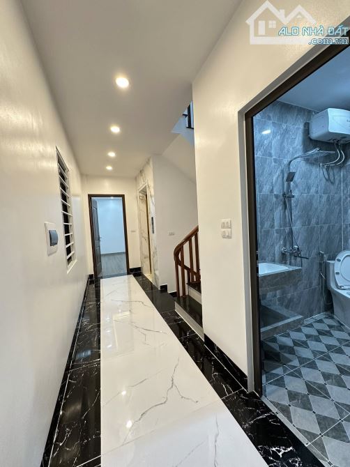 Tôi chính chủ cần bán nhà mới xây 5 tầng, 61m, ở sướng, kinh doanh đỉnh cao, Thịnh Liệt, H - 3
