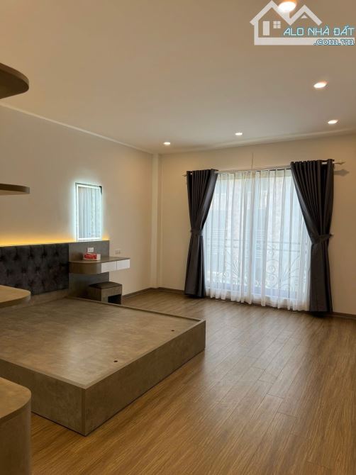 BÁN NHÀ PHÂN LÔ PHỐ LIỄU GIAI 48M2 - 8 TẦNG THANG MÁY- 4.5M MẶT TIỀN- 24.5 TỶ - THÔNG SÀN - 3