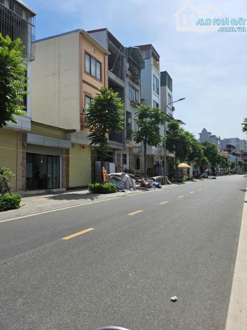 BÁN LÔ ĐẤT VÀNG NGỌC THỤY – MẶT ĐƯỜNG 17M – ĐỐI DIỆN CÔNG VIÊN KHAI SƠN DT 40M GIÁ 10 TỶ - 3