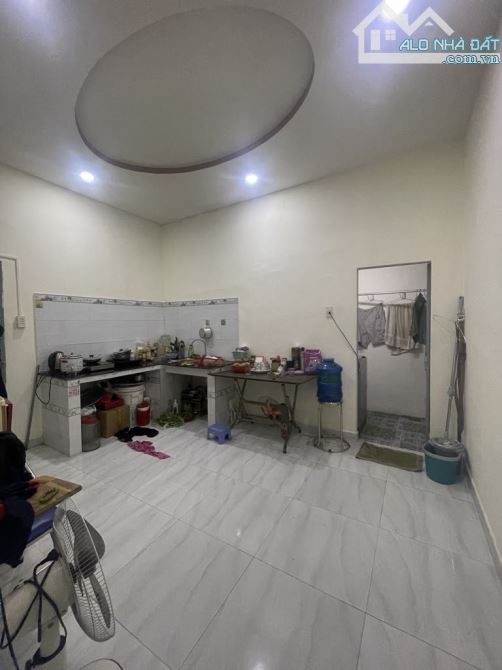 Hiếm rẻ nhà 2 Tầng ô tô ngủ trong  sân  giáp đường  Kha Vạn Cân - 3