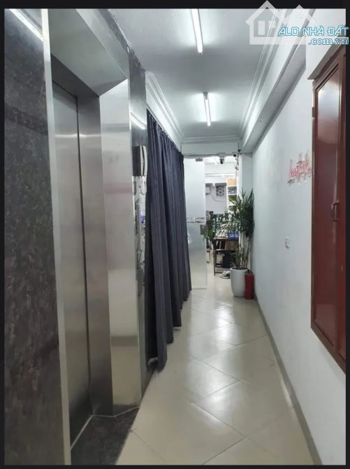 Cần bán gấp nhà mặt phố Đông Các 8tầng thang máy full nội thất. - 3