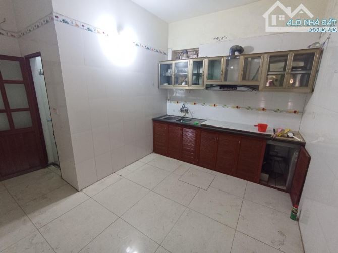 BÁN NHÀ 4 TẦNG OTO TRÁNH , CÁCH GA NHỔN 500, KHU PHÂN LÔ QUÂN ĐỘI - 3