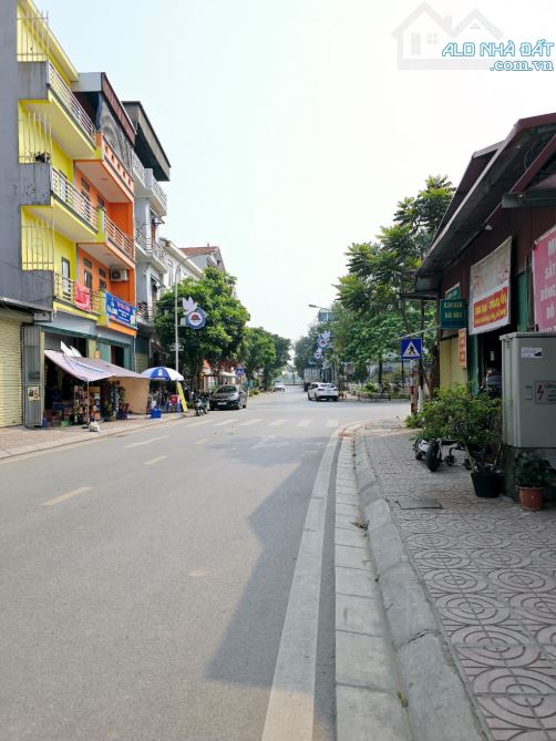 🚀 THẠCH BÀN ,DIỆN TÍCH RỘNG 86M - 7,2 TY Ô TÔ ĐỖ SÁT NHÀ - 2 THOÁNG - GẦN CHỢ CÔNG VIÊN - 4