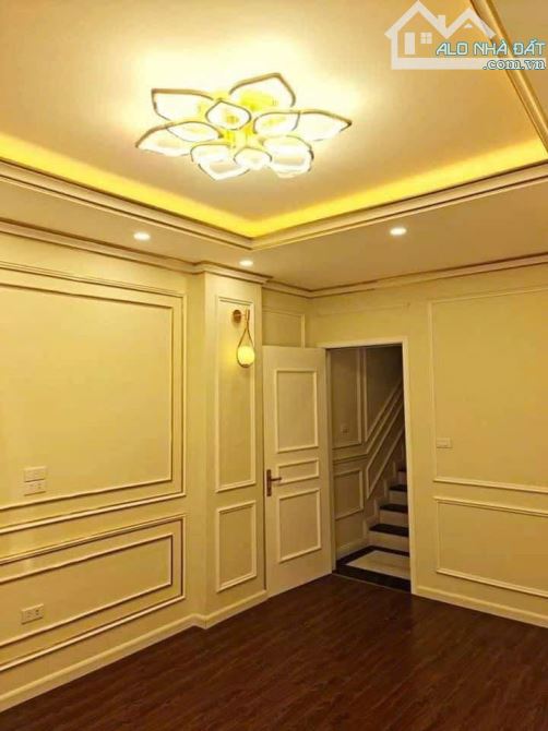 Nhà siêu đẹp ở luôn Mỹ Đình Nam Từ Liêm. Sổ 31m, 5 tầng MT3m5 Giá 7 tỷ - 4