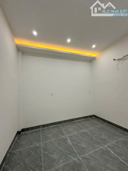 TẶNG BỘ NỘI THẤT CAO CẤP HOẶC GIẢM NGAY 100 TRIỆU - 4