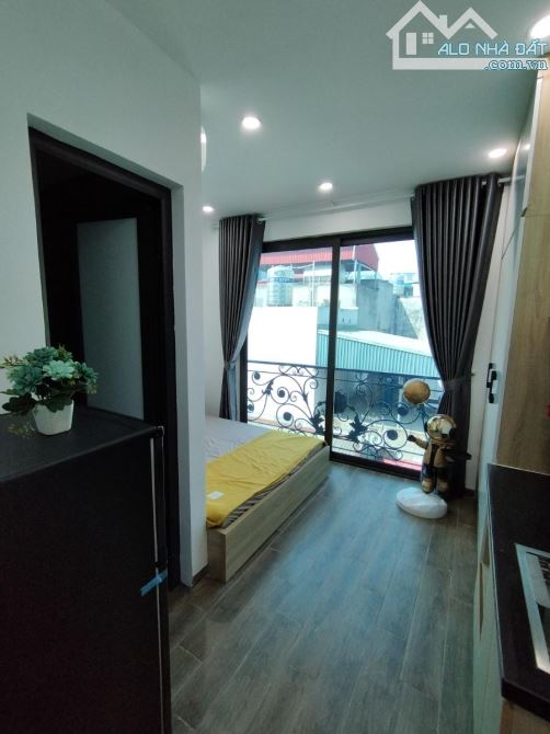 Cần bán ccmn phố Láng Hạ quận Đống Đa - ngõ thông - DT 65tr/tháng - chào giá 16 tỷ . SDCC - 4