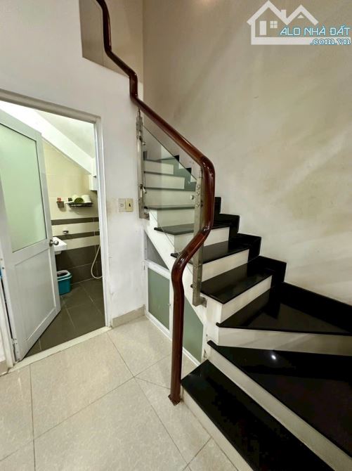 Nhà ngang 5 dài 10 4 tầng đường nguyễn thị tần p2 q8 - 4