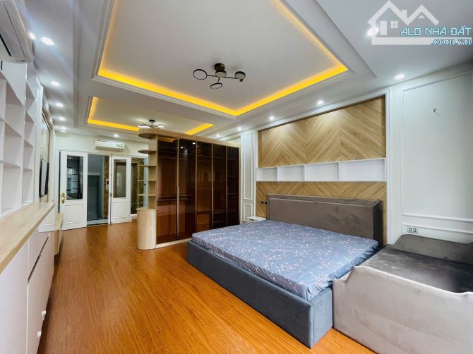 Siêu hiếm! Căn nhà 40m2 xây 5 tầng vuông vắn, gần Hồ Tây, trung tâm phố Võng Thị, Tây Hồ. - 4