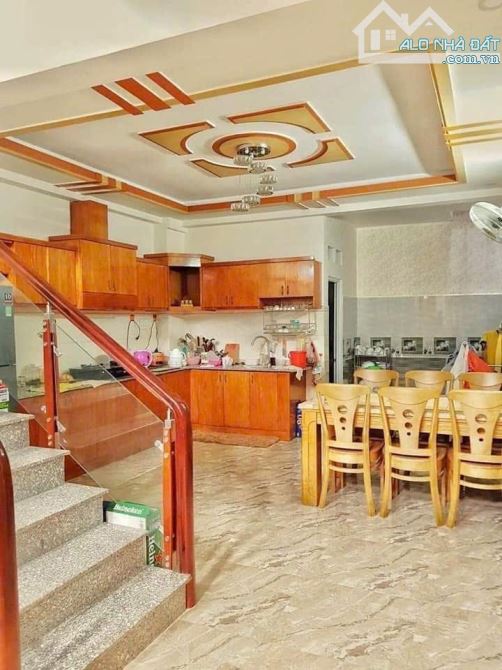 HẺM THÔNG XE HƠI HUỲNH THỊ HAI TCH 4 TẦNG PHONG CÁCH HIỆN ĐẠI GIÁ TỐT - 4