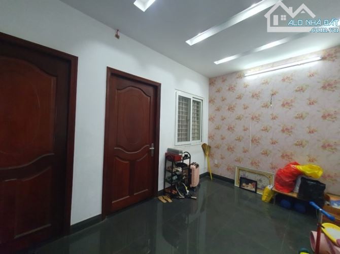 BÁN NHÀ MT KINH DOANH, GẦN NGÃ 4 BẢY HIỀN - TÂN BÌNH - DT ( 7x25 ) 4Tầng 26Tỷ - 4