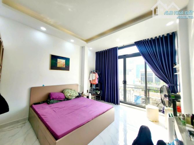 🏡 🚛 XE TẢI VI VU - GIÁP QUẬN 10 - SÁT MT 5 TẦNG  6PN - 2 SÂN THƯỢNG TRƯỚC SAU - 4m x 11m - 4