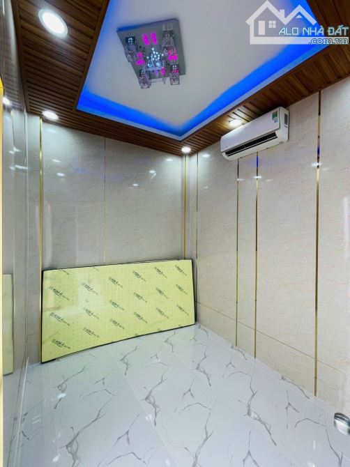 CHỈ 1,85 TỶ NHÀ QUẬN 1 SỔ HỒNG RIÊNG GÓC TRẦN HƯNG ĐẠO & NGUYỄN VĂN CỪ - 4