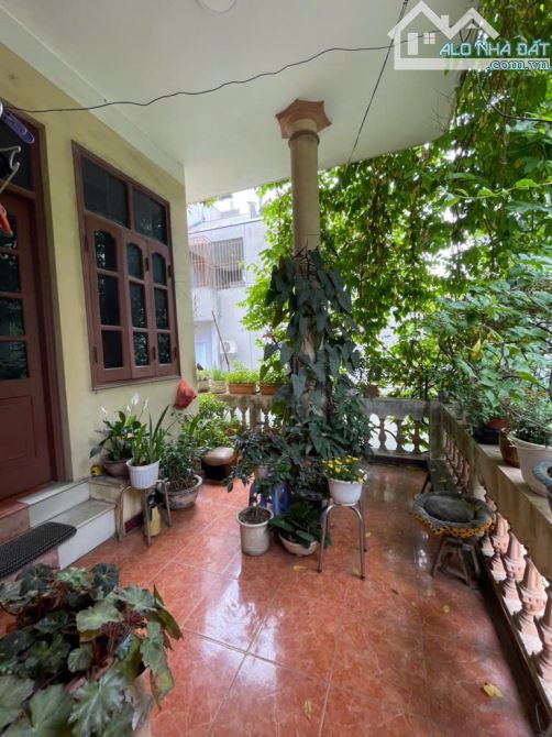 BÁN NHÀ PHỐ LỤA_LÔ GÓC 3 MẶT THOÁNG_MẶT TIỀN RỘNG_Ô TÔ TRÁNH_KINH DOANH_70/61M²x3T_13 TỶ 3 - 5