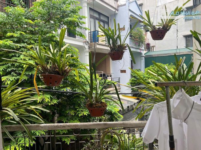 Bán đất tặng nhà, lô góc, mặt tiền rộng, nở hậu tại Võ Thị Sáu, 22,6 tỷ, 102m2, giá tốt - 5