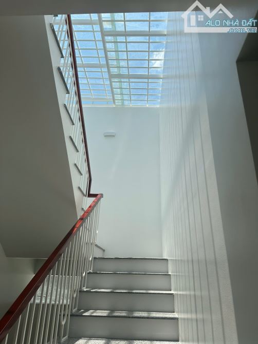 Bán nhà hẻm 50 đường Trần Hoàng Na, DT: 5m x 20m= 99m2, 1 lầu, giá: 5 tỷ - 5
