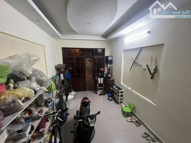 BÁN NHÀ ĐƯỜNG HÀO NAM. 30M2 - 4 TẦNG. LÔ GÓC. GẦN ĐƯỜNG Ô TÔ, GIÁ 6.1 TỶ. - 5