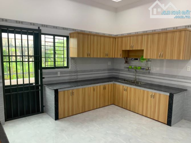 CHỦ CẦN TIỀN CHO CON LÊN PHỐ HỌC BÁN GẤP NHÀ VƯỜN 163M2 – TRẦN HƯNG ĐẠO – 1 TỶ 3 – SHR - 5