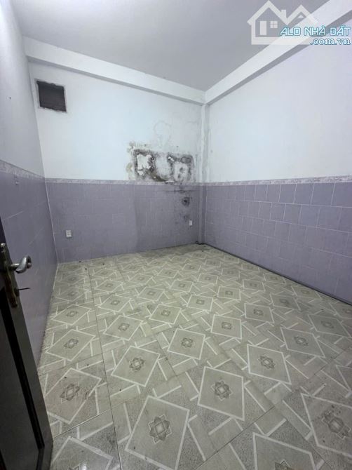 NP422 BÁN NHÀ VỊ TRÍ 2 PHÙNG KHẮC KHOAN .đường bê tông 5m, xe ô tô vi vu. 🏠 Nhà diện tích - 5