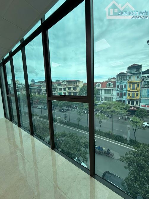 BÁN NHÀ MẶT PHỐ ĐÀO TẤN 160m2 - 5T THANG MÁY - MT 6.5m - 122 TỶ - VỈA HÈ - KINH DOANH ĐỈNH - 3