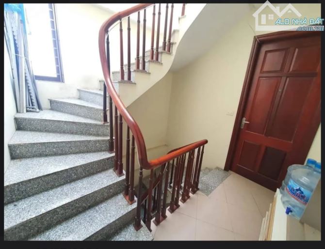 Cần bán gấp nhà mặt phố Đông Các 8tầng thang máy full nội thất. - 5